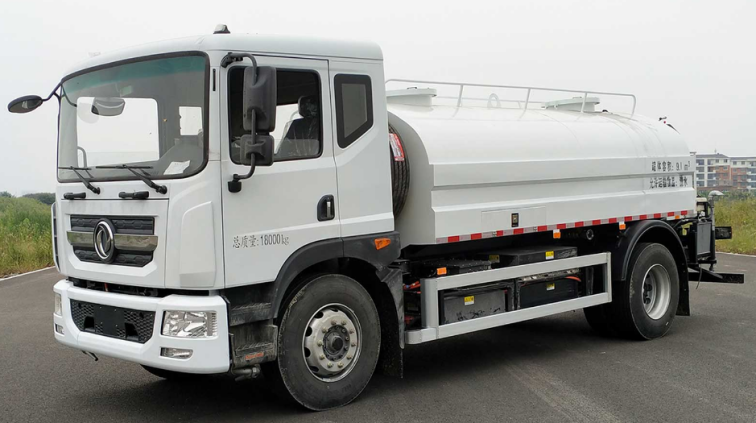 18t纯电动洒水车 东风D9