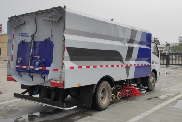 9T纯电动洗扫车 东风