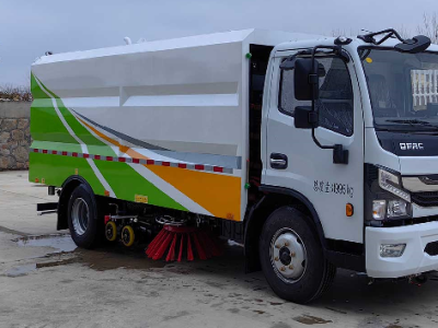 9T纯电动洗扫车 东风